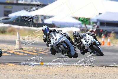 media/Apr-13-2024-SoCal Trackdays (Sat) [[f1617382bd]]/7-Turn 2 (1125am)/